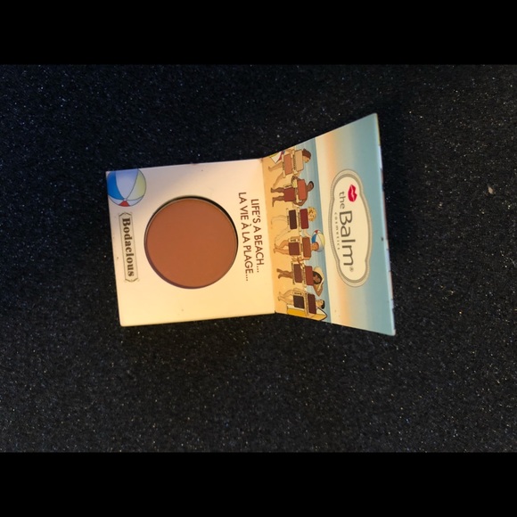 theBalm: Nude Eyeshadow - Bodacious - Picture 1 of 2